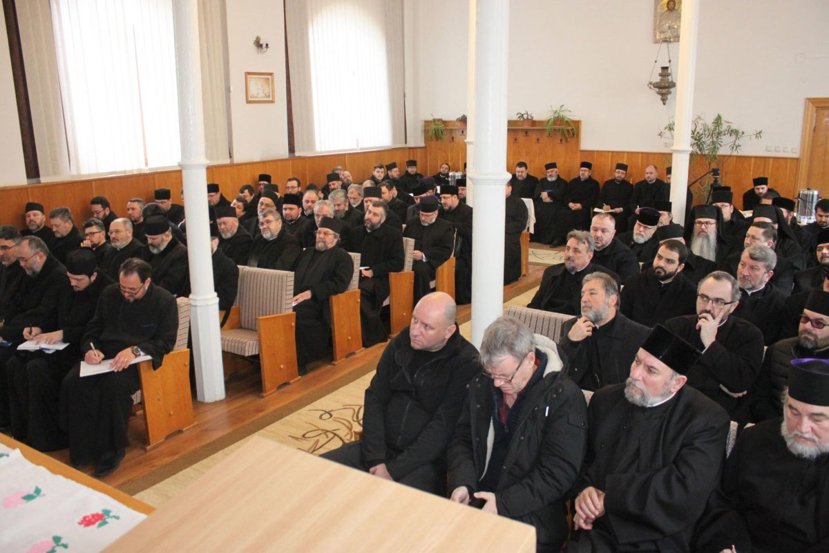 Încurajarea cititului și a studiului în parohii din Eparhia Dunării de Jos 138095