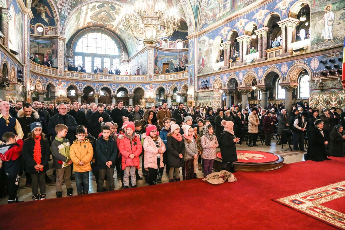 Hramul Sfinţilor Trei Ierarhi la Facultatea de Teologie Ortodoxă din Sibiu 138292