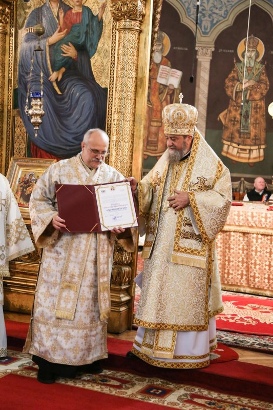 Hramul Sfinţilor Trei Ierarhi la Facultatea de Teologie Ortodoxă din Sibiu 138296