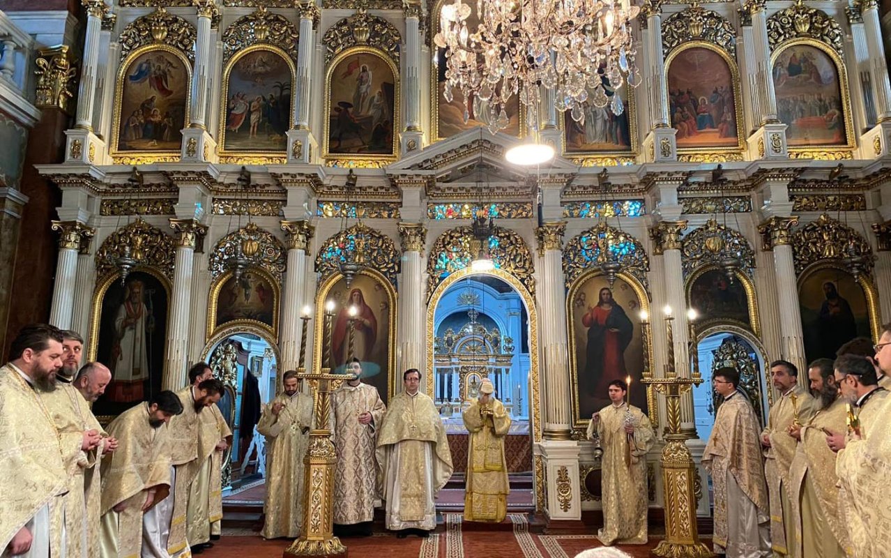 Hramul școlilor teologice arădene 138466