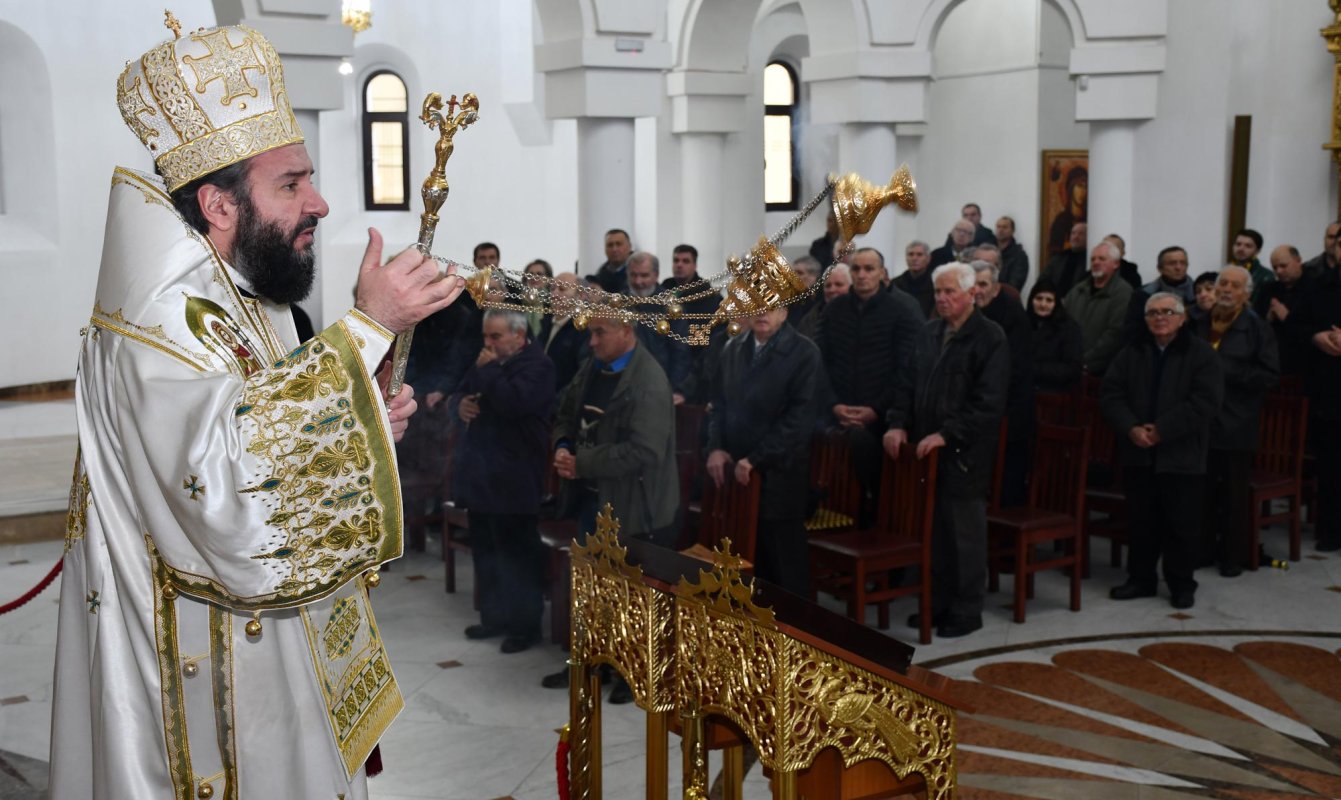 Liturghie arhierească la Catedrala Episcopală din Caransebeș 138461