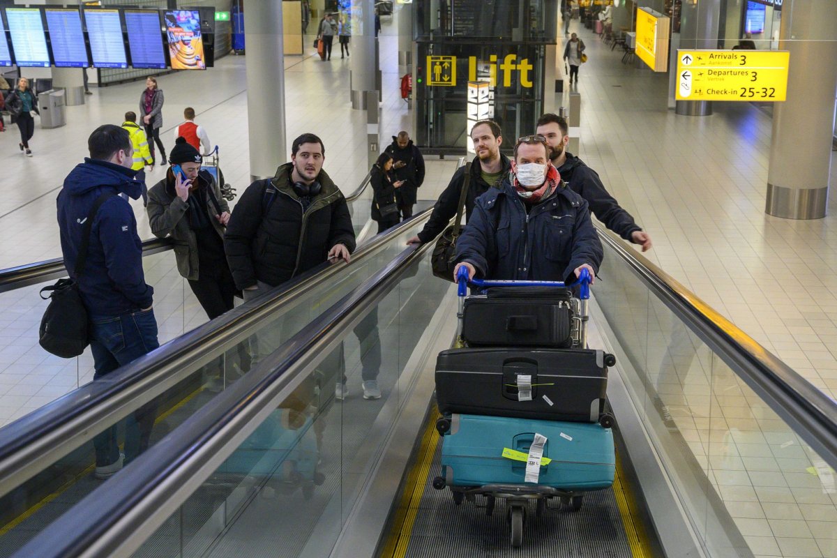 Români repatriaţi din China 138582