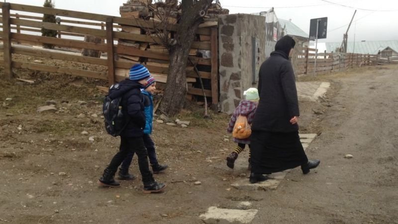 Mănăstirea, familia copiilor rămași fără școală 138513