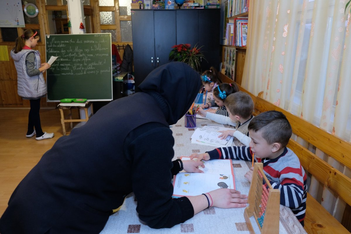 Mănăstirea, familia copiilor rămași fără școală 138517