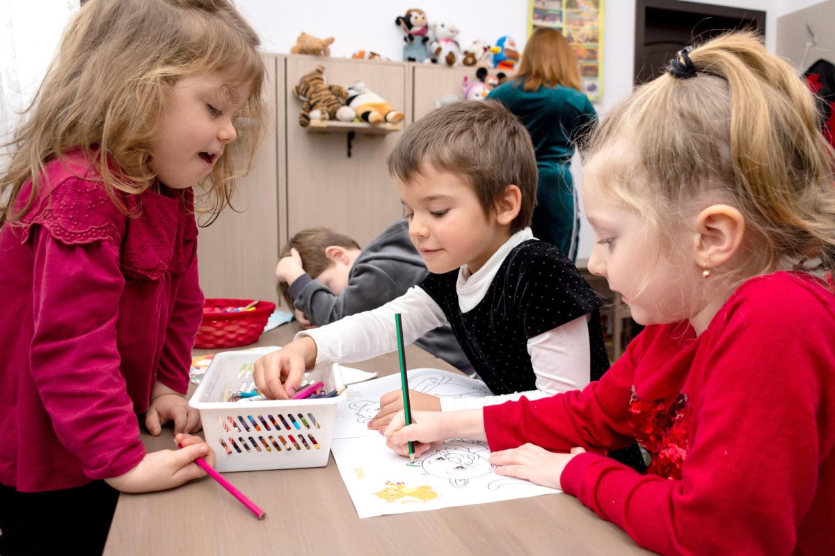 Copiii ocrotiţi de Sfântul Haralambie 138771