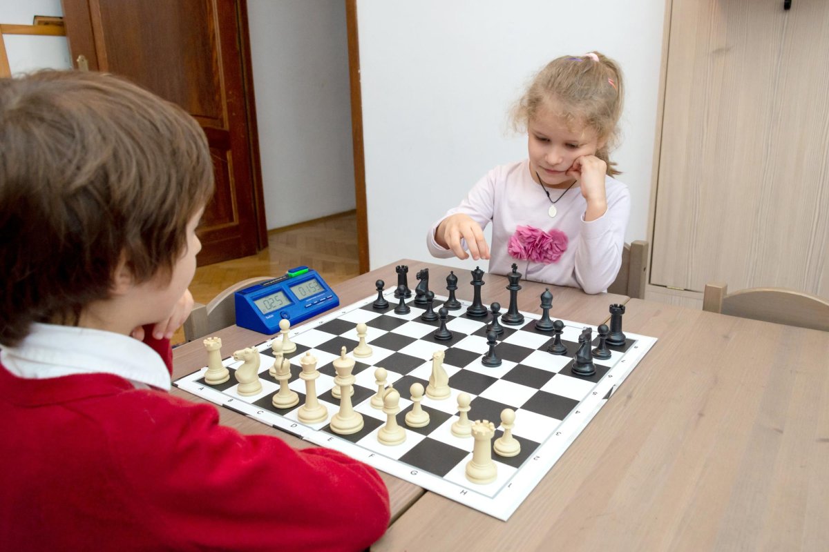 Copiii ocrotiţi de Sfântul Haralambie 138775