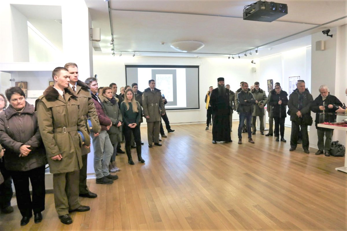 Icoane, cărți și obiecte liturgice de la Dunărea de Jos expuse la Muzeul Brukenthal 139273