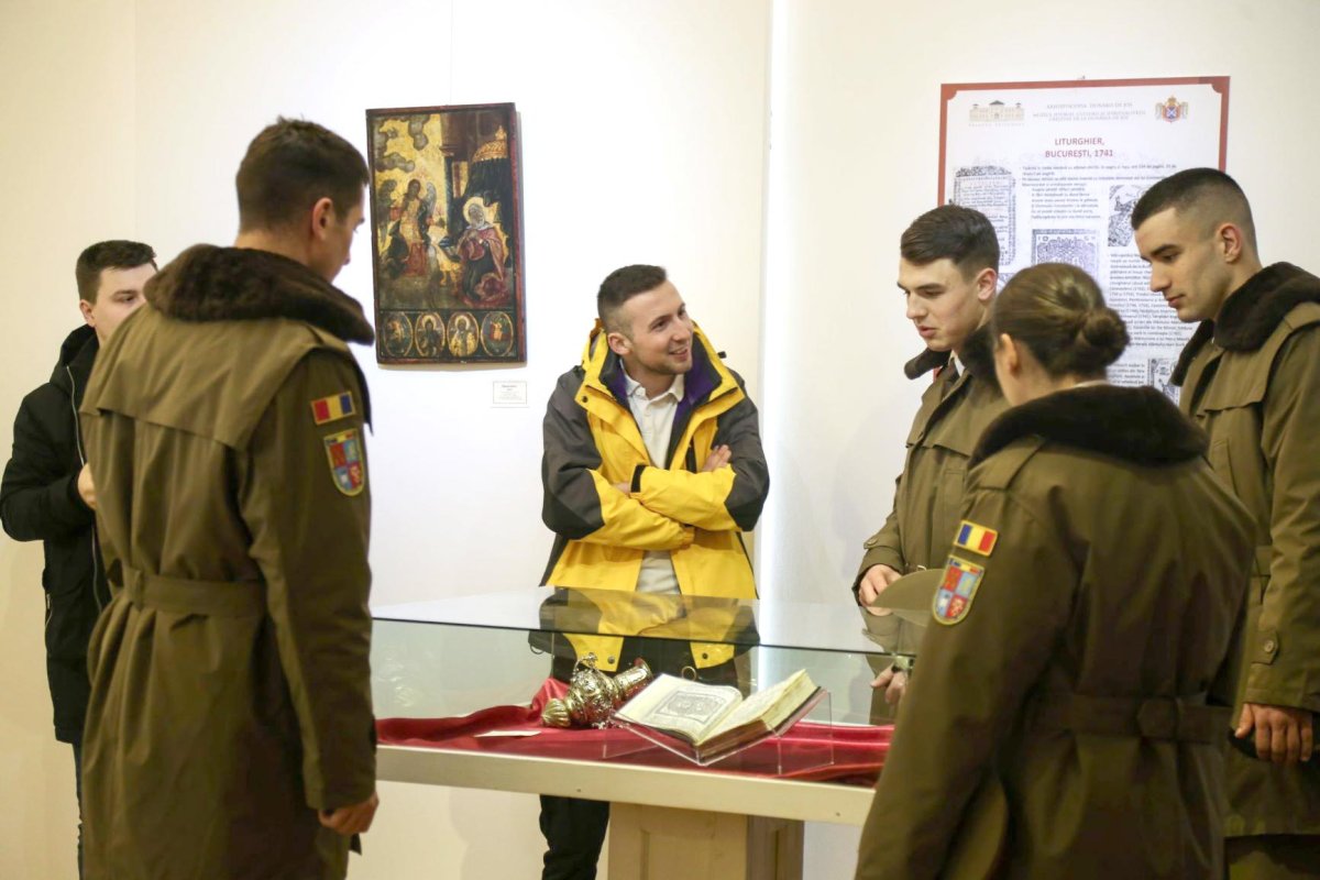 Icoane, cărți și obiecte liturgice de la Dunărea de Jos expuse la Muzeul Brukenthal 139274