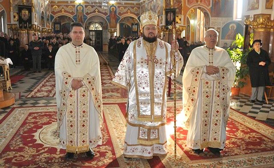 Liturghie arhierească la Zalău 139354