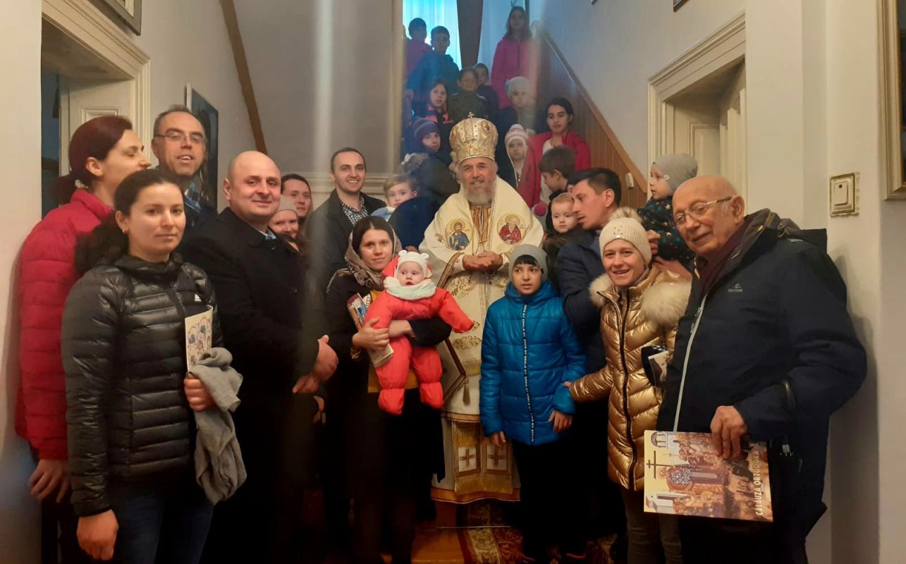 Slujiri şi binecuvântări arhiereşti în Mitropolia Munteniei şi Dobrogei 139336