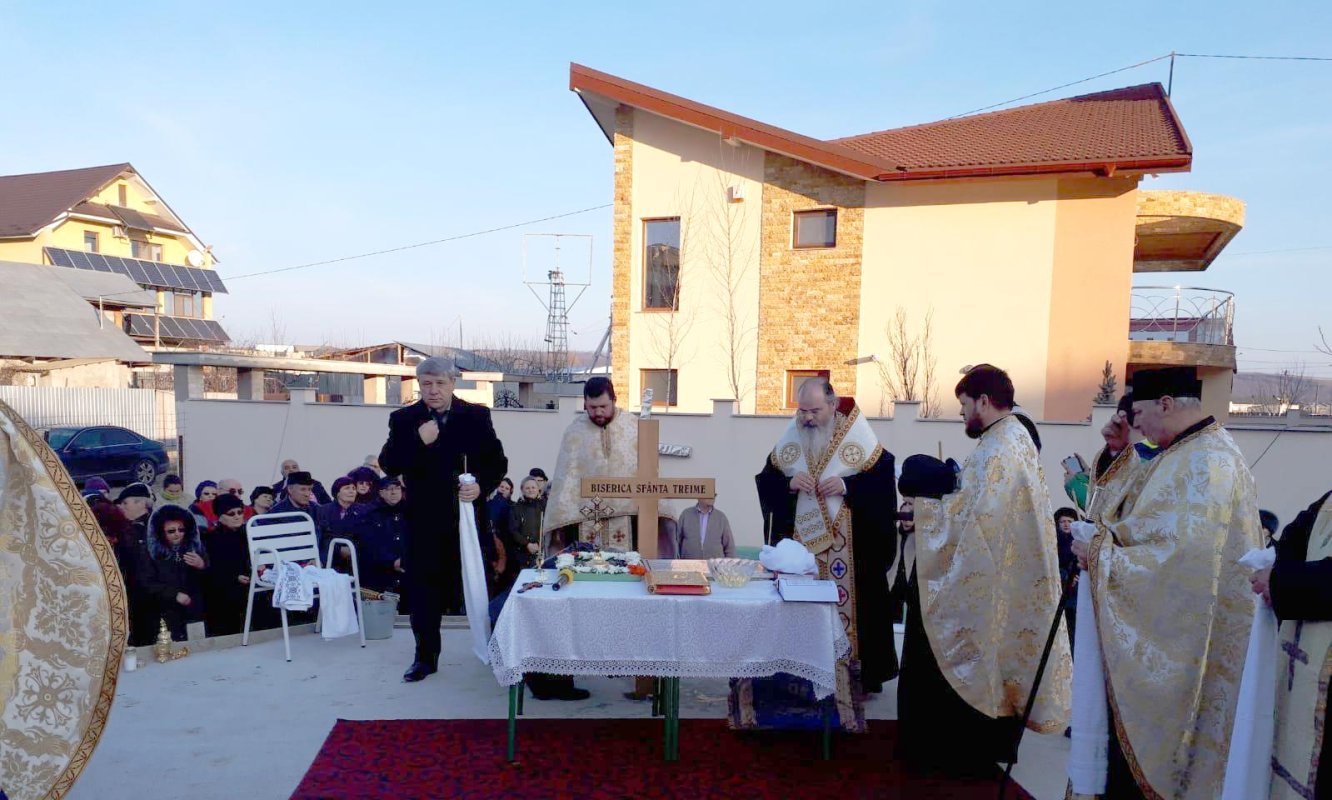 Piatră de temelie pentru o nouă biserică la Bârlad 139394