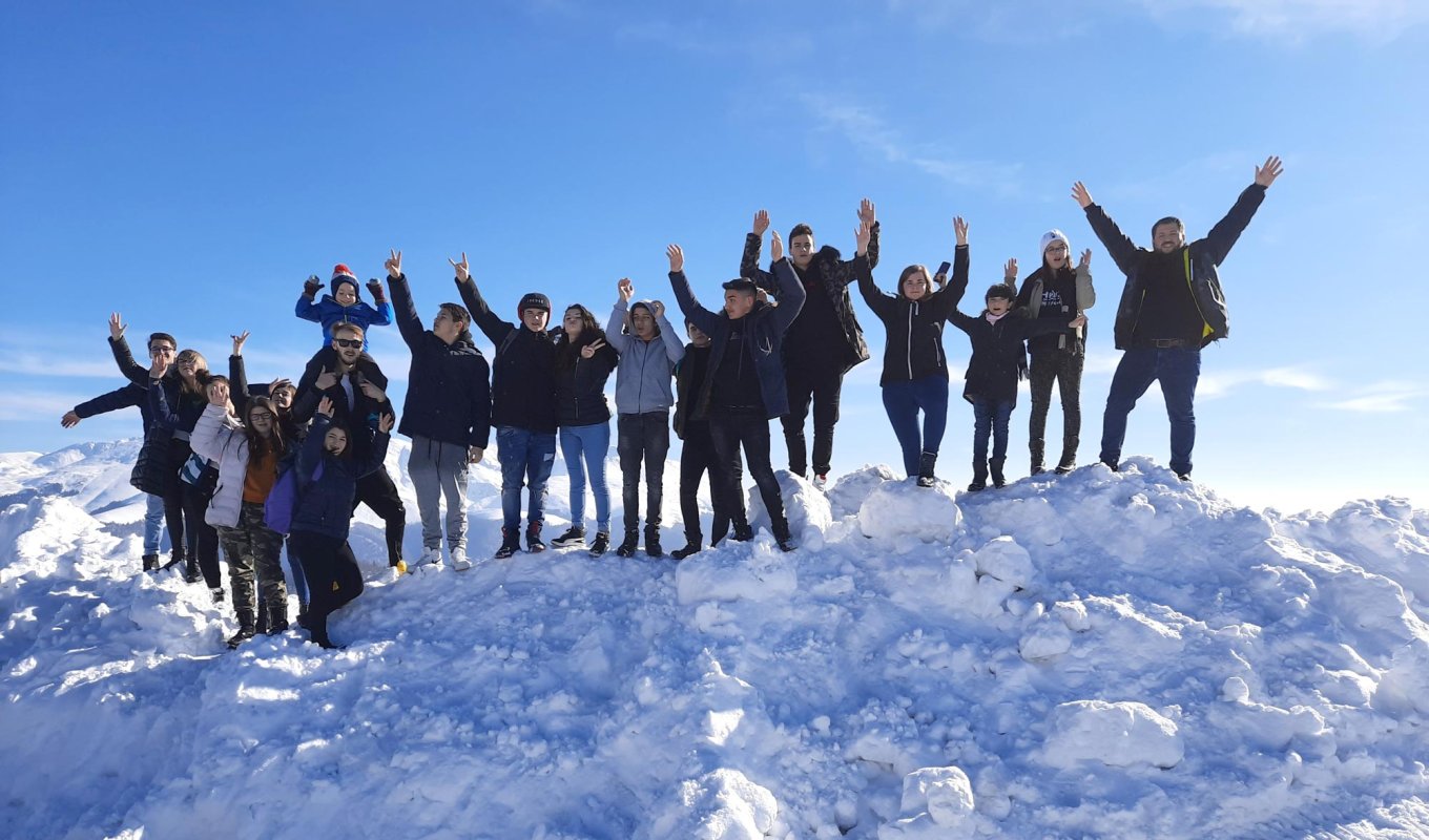 Tabără de iarnă pentru tinerii din Moldova Nouă pe Muntele Mic 139419