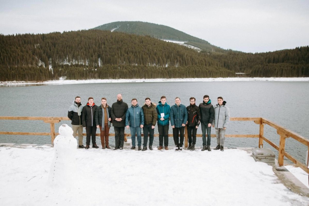 Tabără studențească pentru membrii ASCOR Alba Iulia la Mănăstirea Oașa 139400