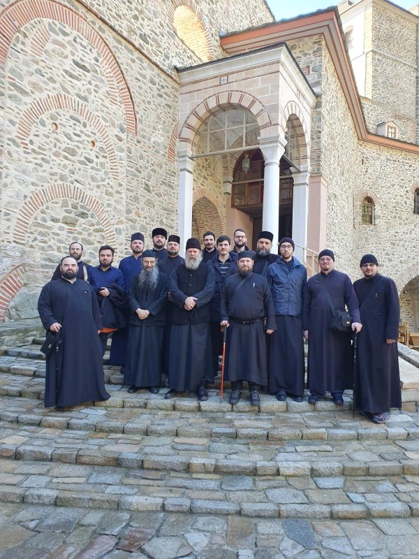 Responsabilii de tineret ai Arhiepiscopiei Iașilor, în Sfântul Munte Athos 139514