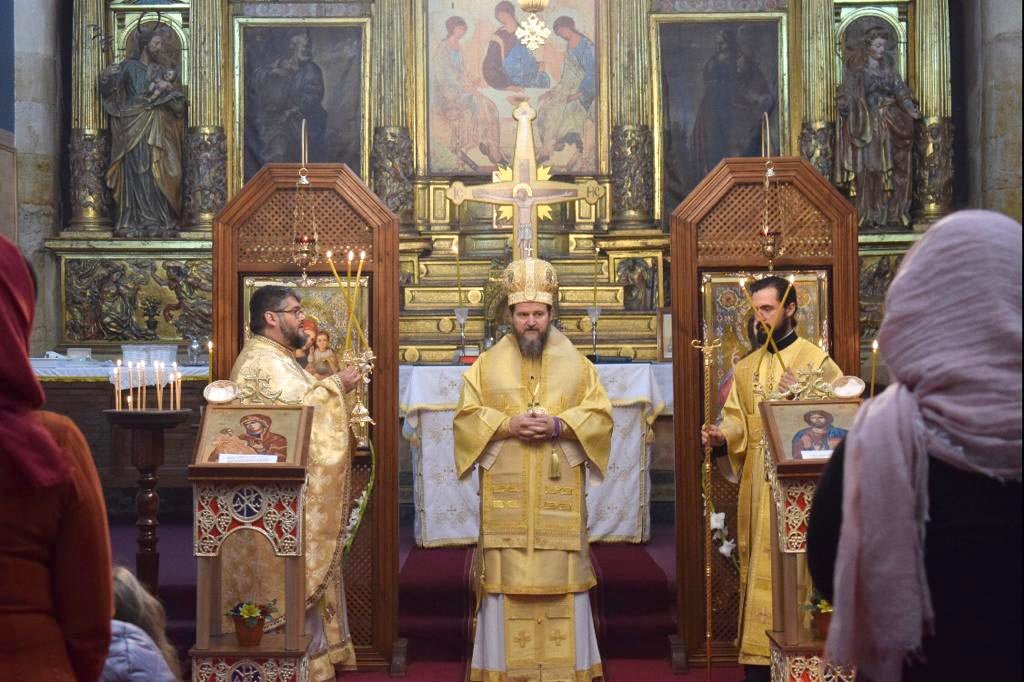Slujiri arhierești în parohia românească din Salamanca, Spania 139643