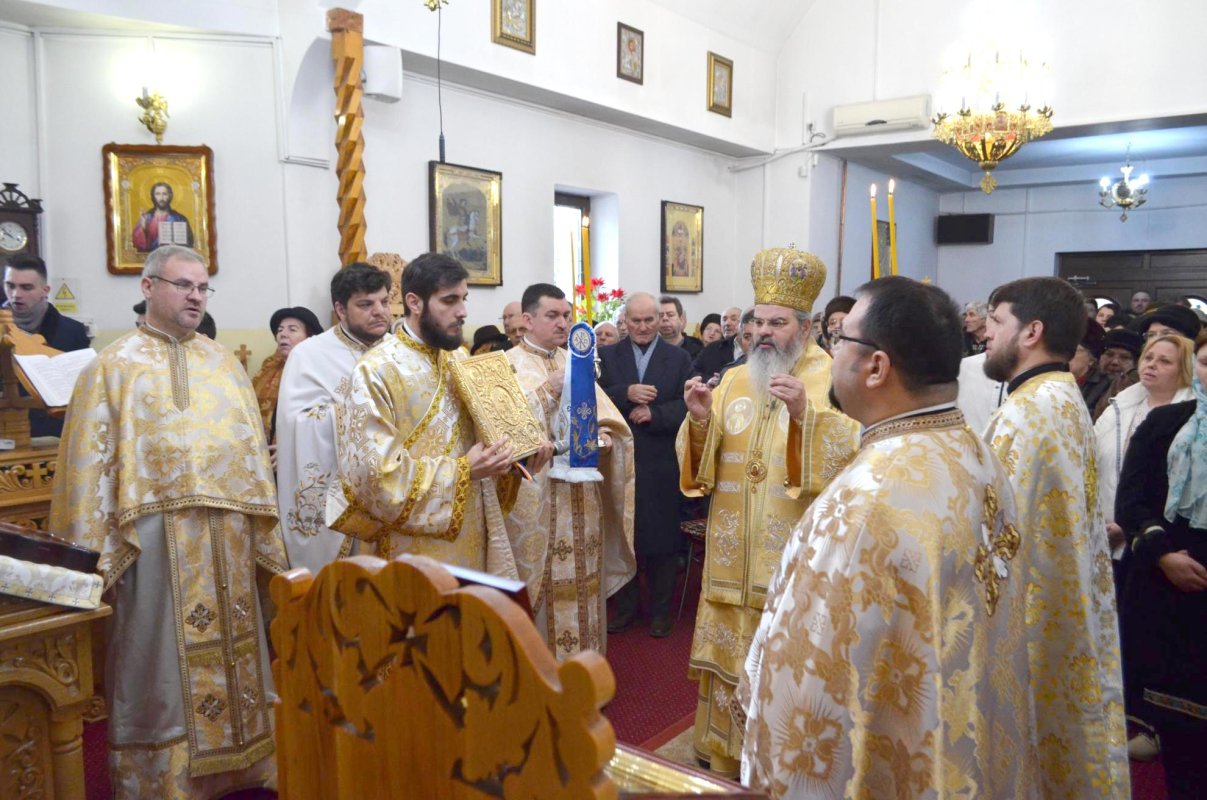 „Fapta noastră bună are valoare veşnică numai atunci când Îl recunoaştem pe Dumnezeu în cel de lângă noi!” 139796