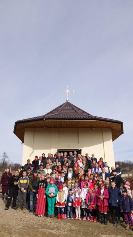 Mitropolitul Moldovei și Bucovinei a slujit în Parohia Brustureț 139795