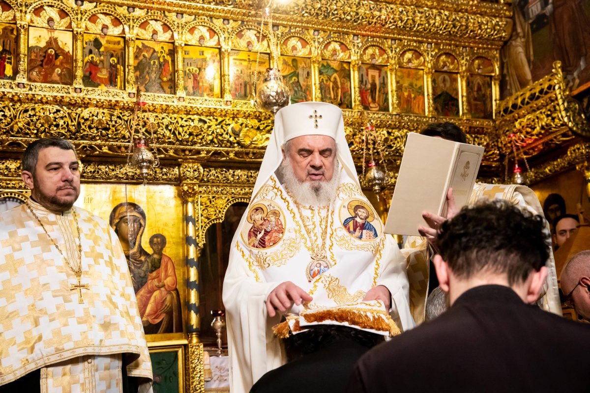 Promovări în rang pentru clerici din Arhiepiscopia Bucureștilor 139867