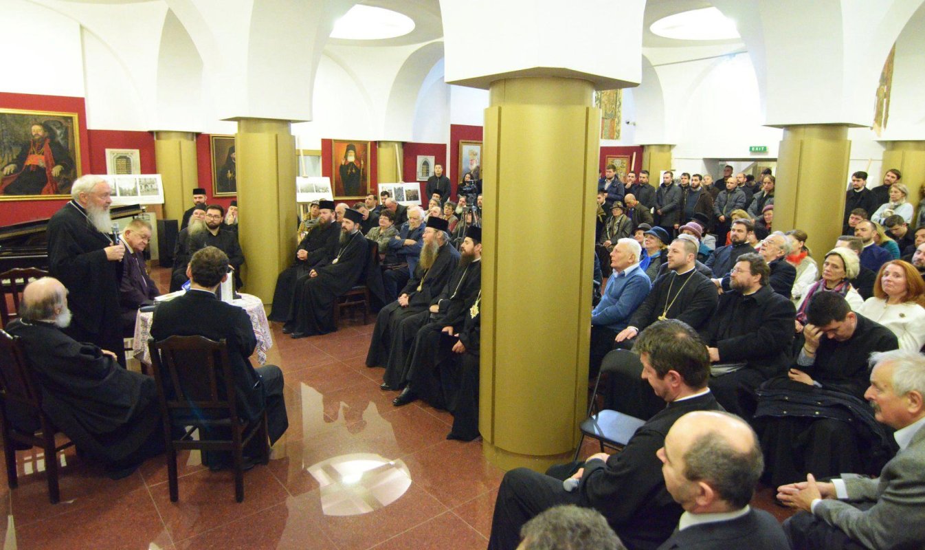 Lansare de carte la împlinirea a 30 de ani de la hirotonia întru arhiereu a Mitropolitului Andrei 139931