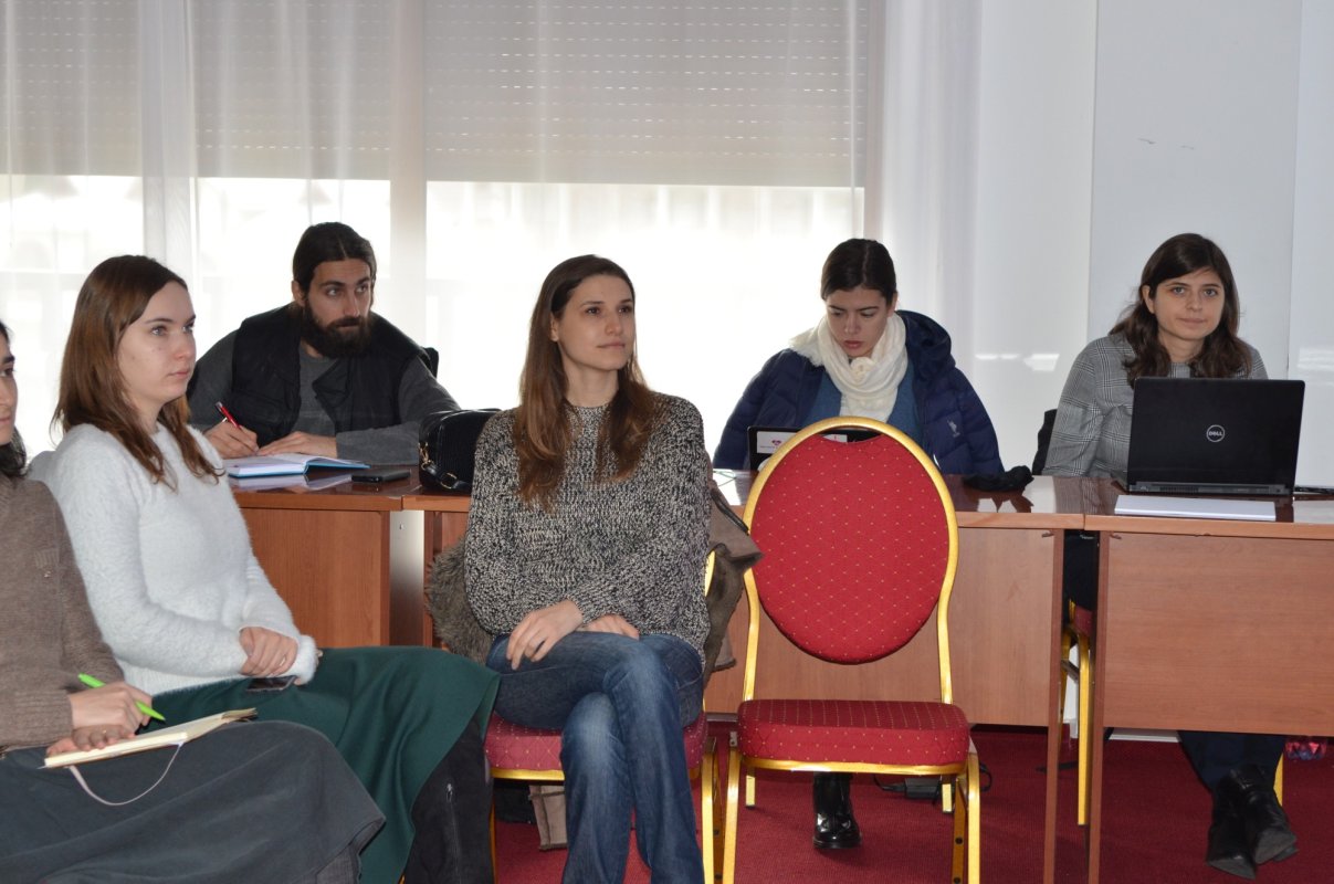 Cum îi învățăm pe adolescenți să aleagă binele? 140006