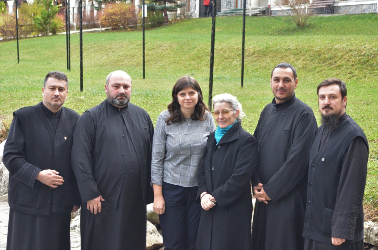 Cum îi învățăm pe adolescenți să aleagă binele? 140008