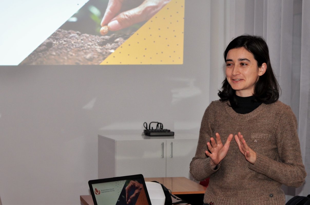 Cum îi învățăm pe adolescenți să aleagă binele? 140011