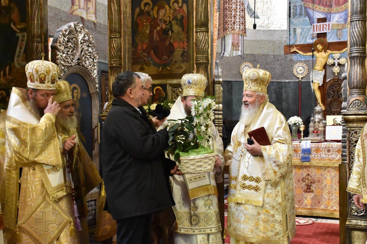 Sfânta Liturghie, la 30 de ani de la hirotonia întru arhiereu a Părintelui Mitropolit Andrei 139992