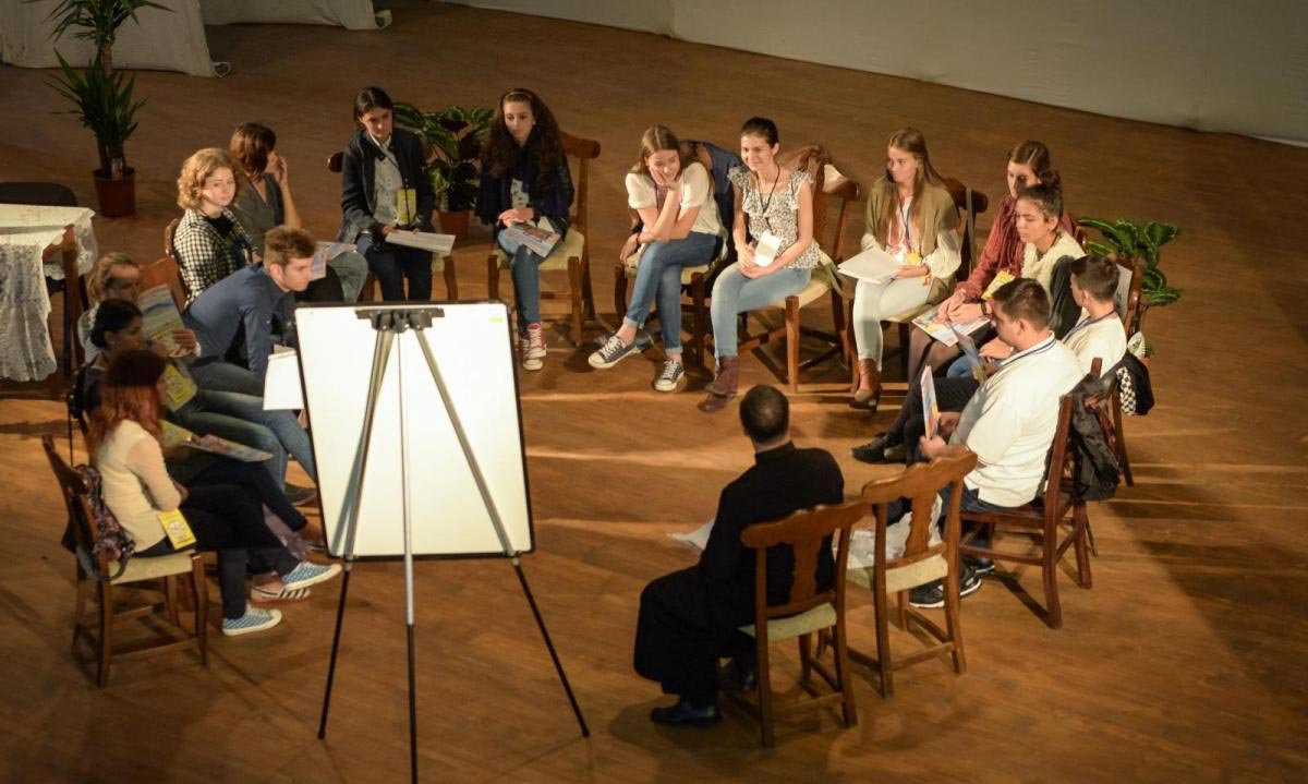 Ateliere pentru părinți și adolescenți 140043