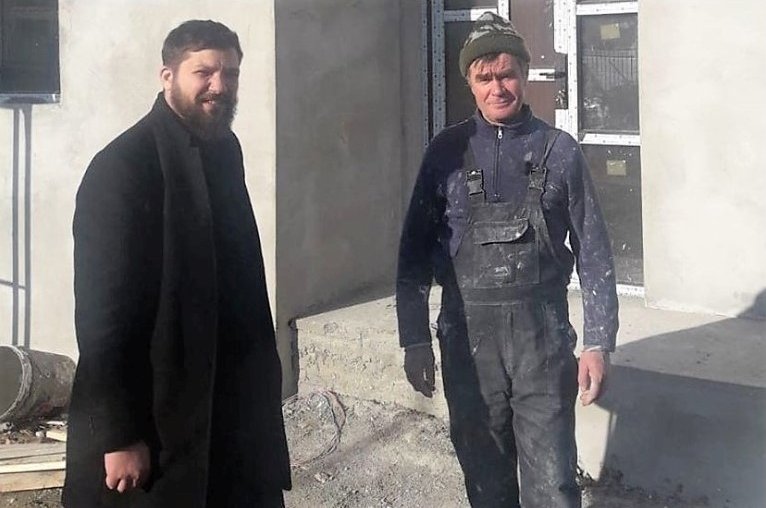 Revista presei 140073