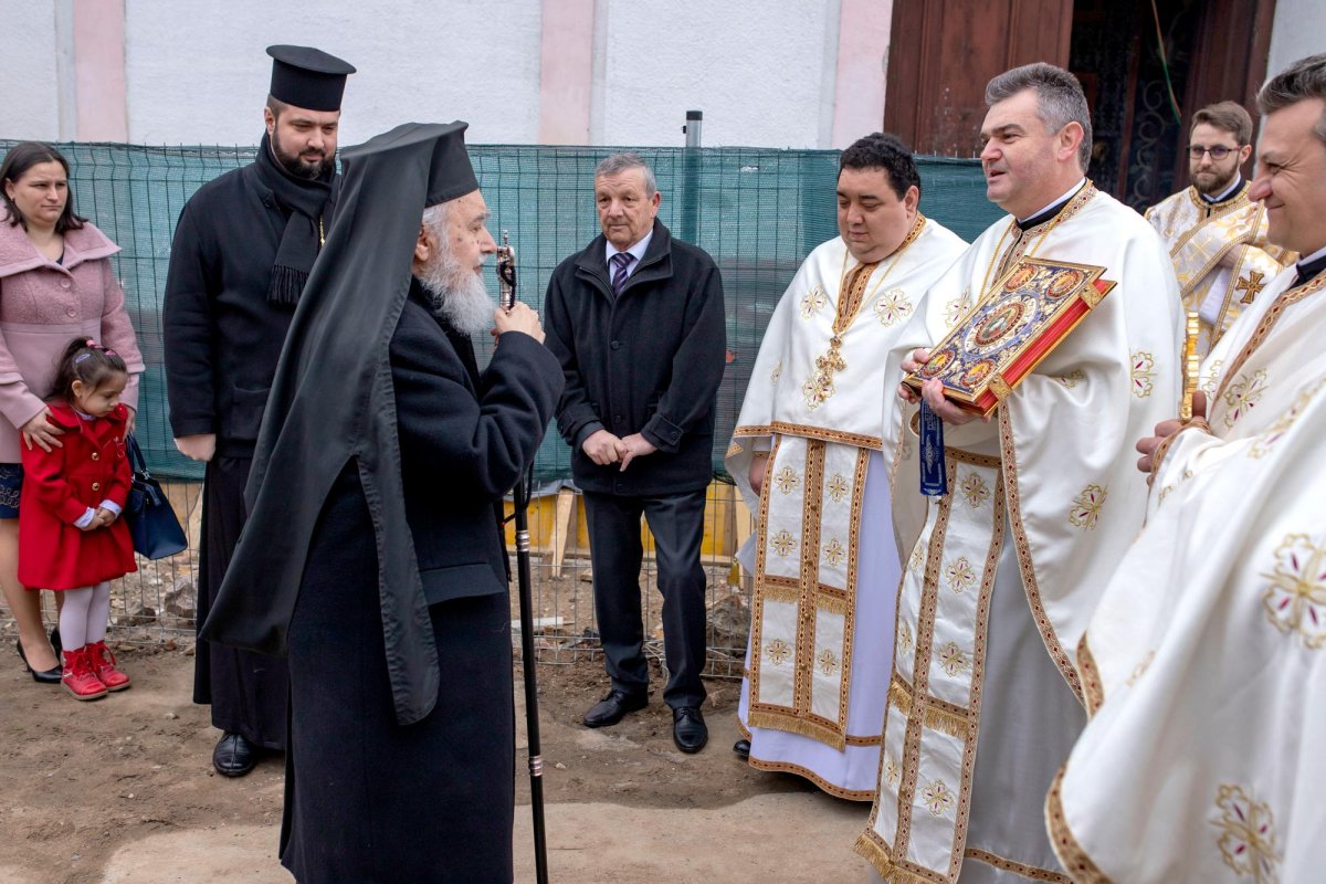 Binecuvântare la Parohia Lipova, județul Arad 140178