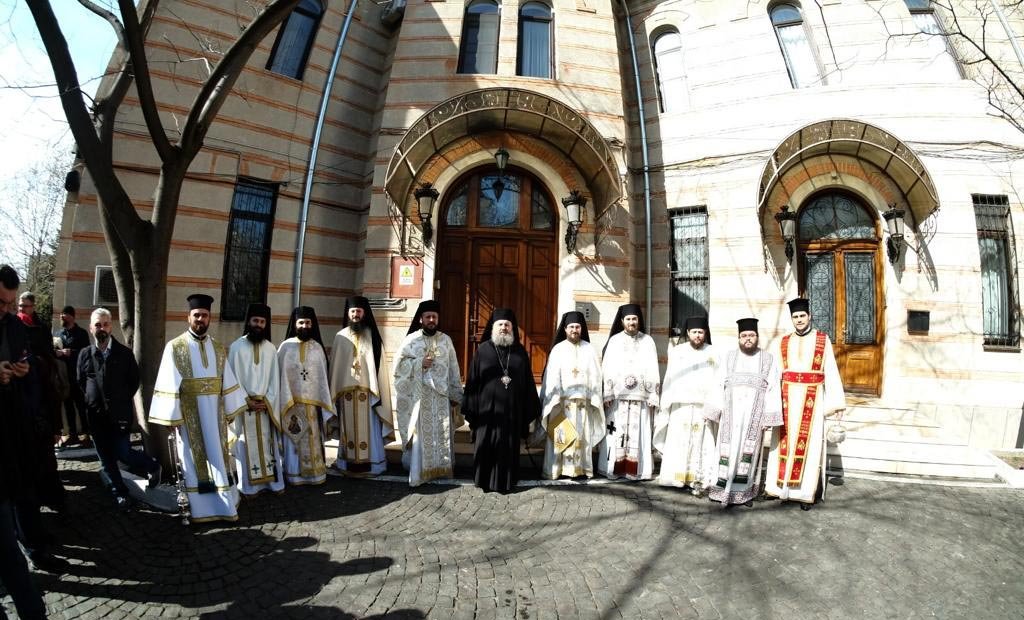 Slujiri şi vizite pastorale în Duminica Izgonirii lui Adam din Rai 140160