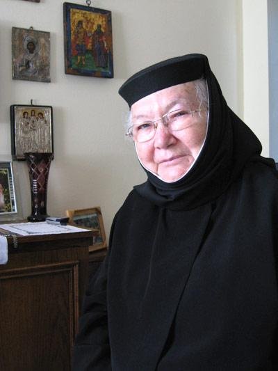 Stavrofora Semfora Gafton – stareţă înţeleaptă şi harnică 140297