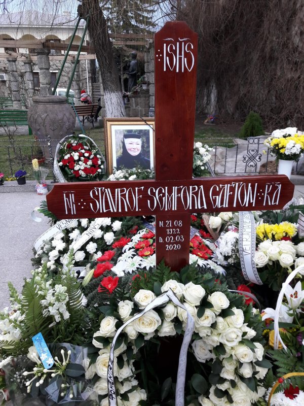 Stavrofora Semfora Gafton – stareţă înţeleaptă şi harnică 140425