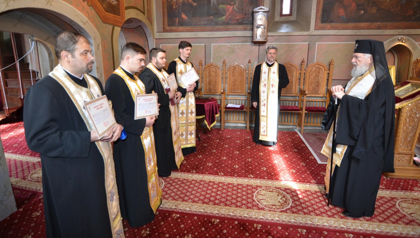 Hirotesii întru duhovnic în Arhiepiscopia Târgoviștei 140311