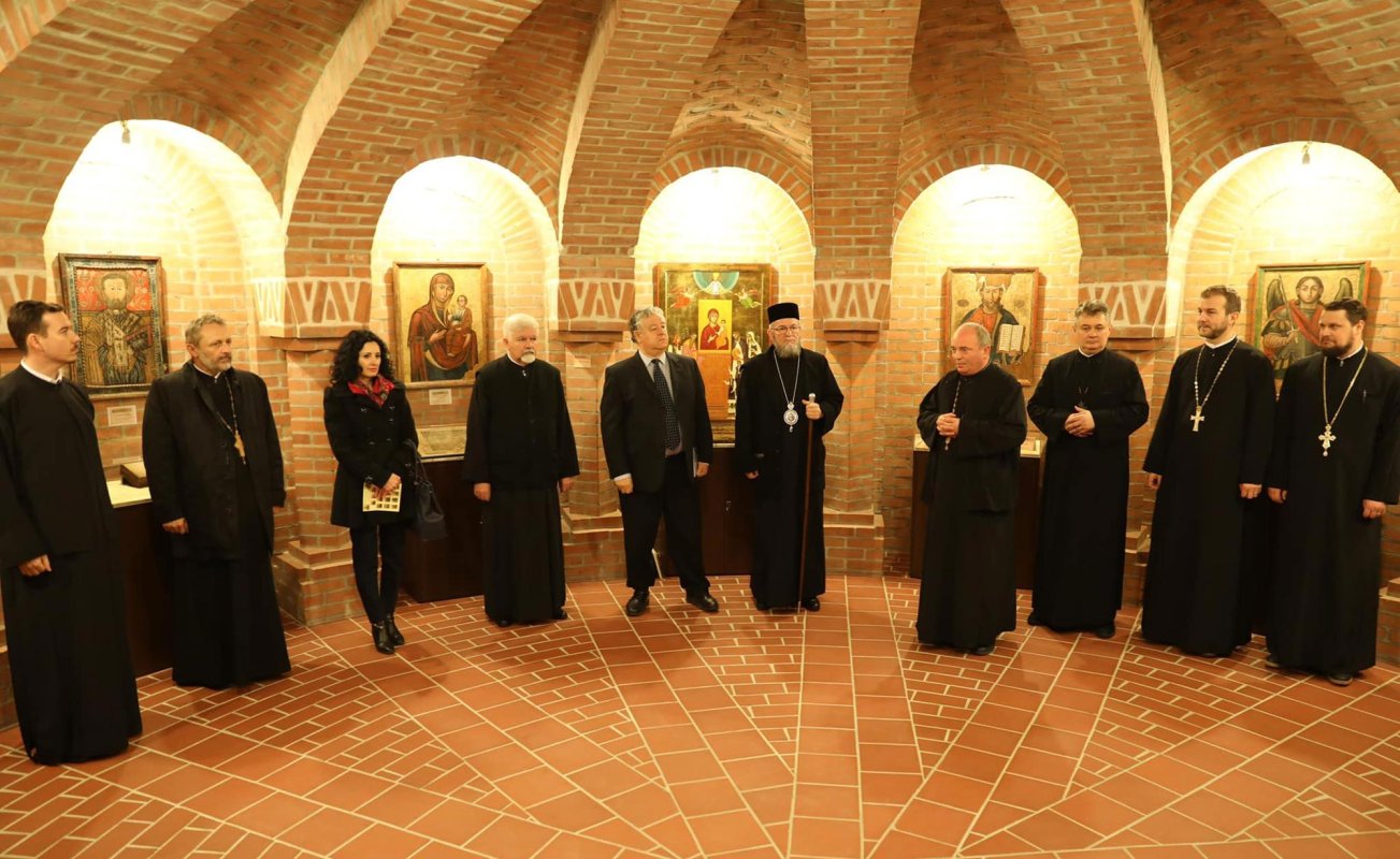 Expoziţia de icoană veche „Chipuri din veac în veci”, la Baia Mare 140744