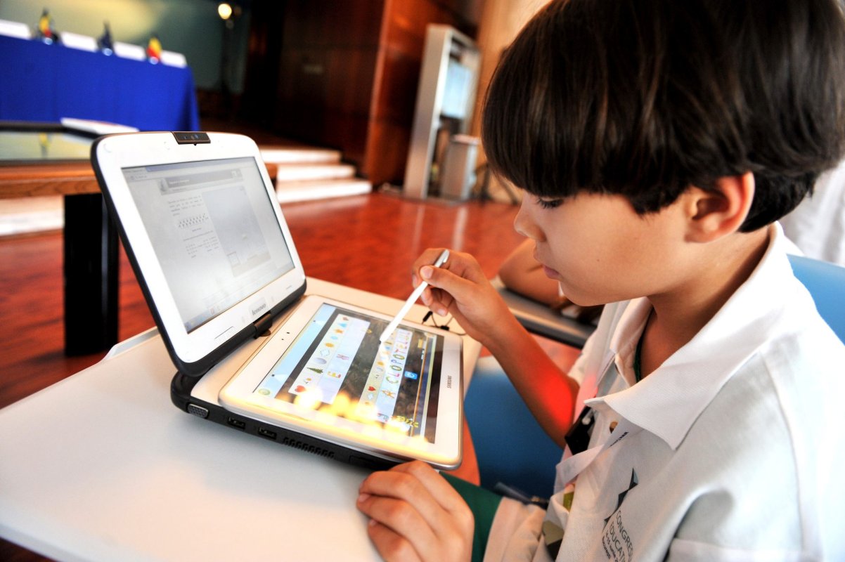 La Buzău, elevii  vor face lecţii de acasă 140767