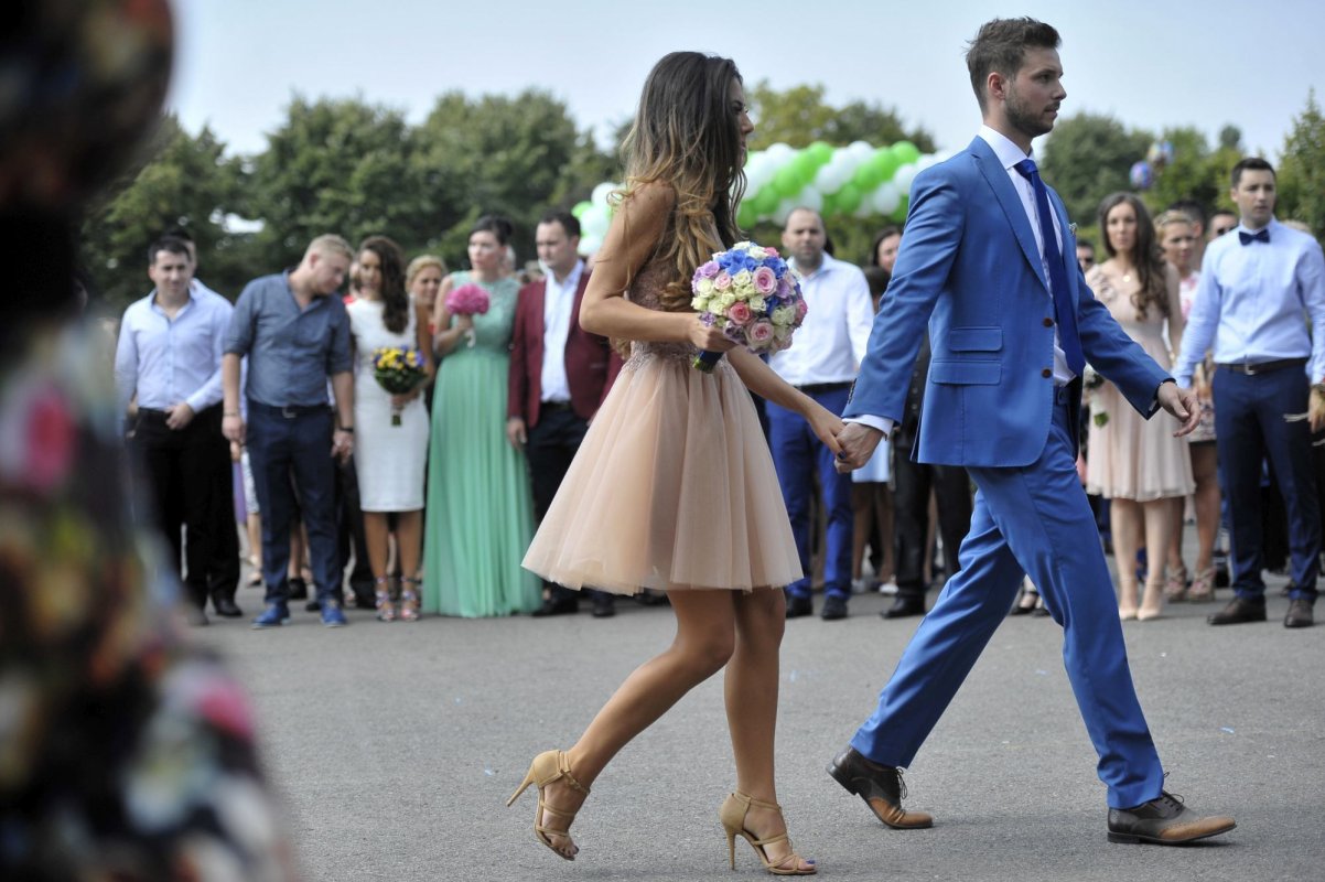 Căsătorii în parcuri, muzee şi alte locuri în aer liber  140861