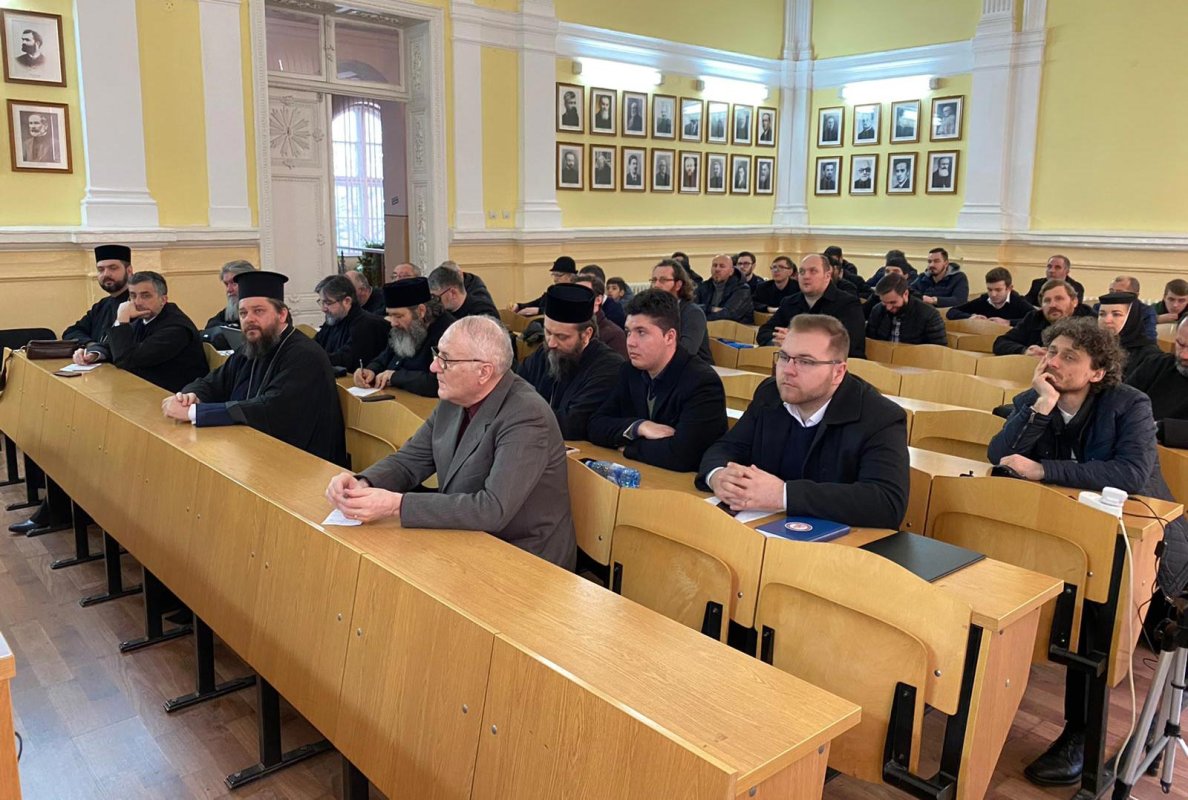 Conferință internațională la Facultatea de Teologie din Arad 140829