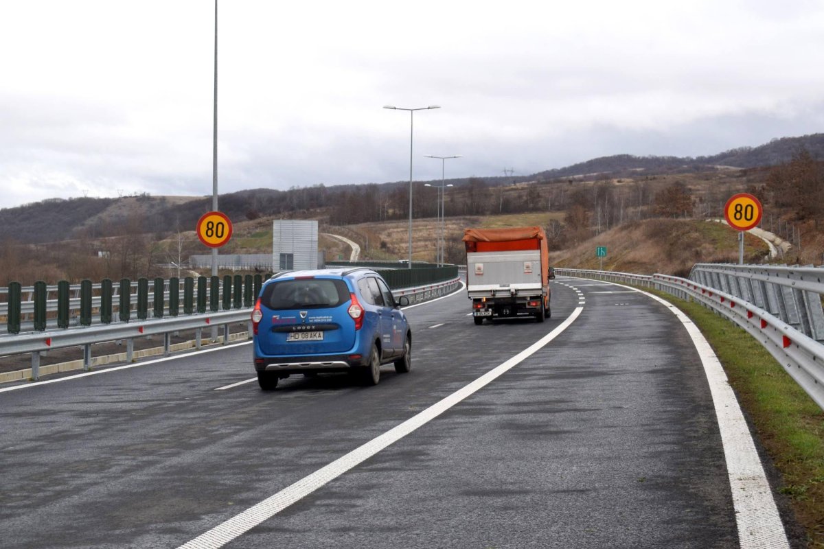 Campanie de curățare a dru­murilor naționale 140918