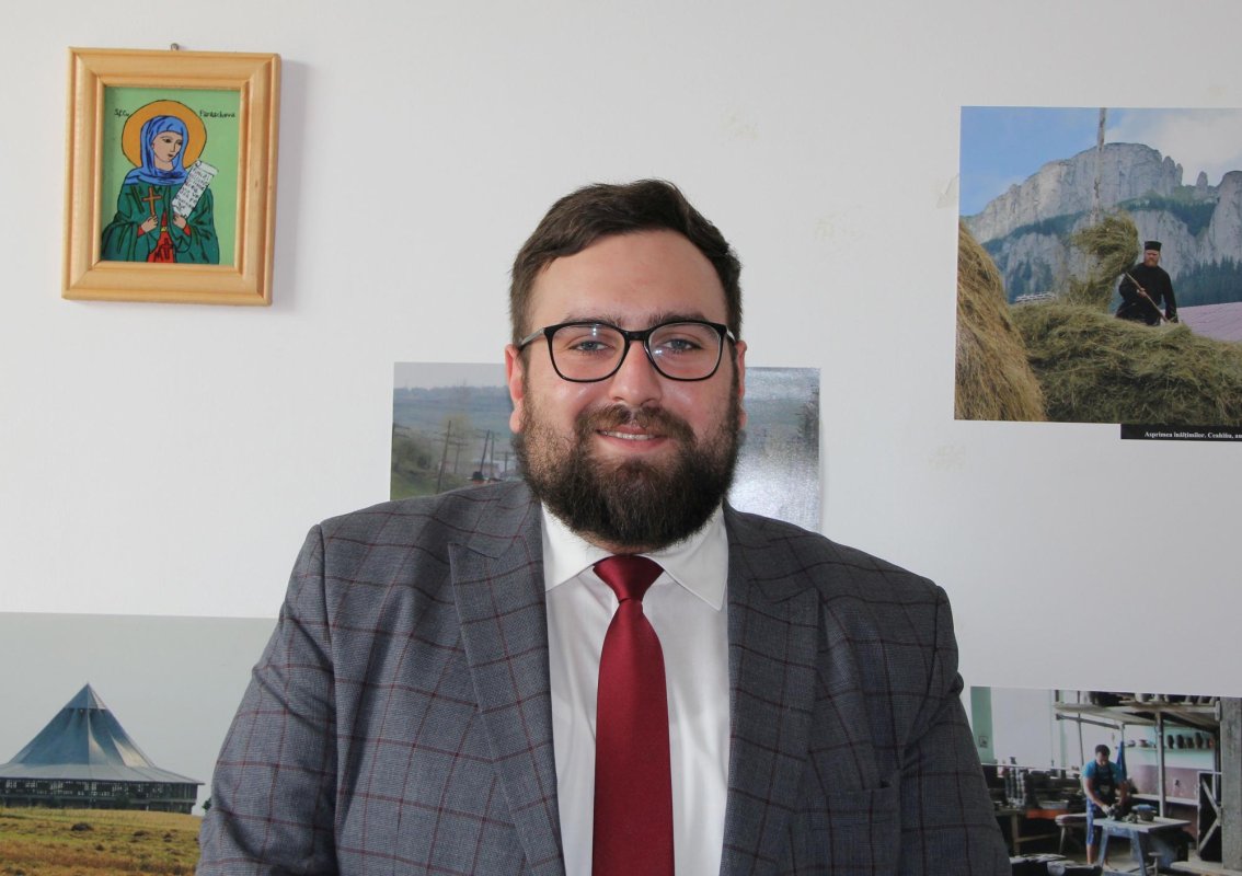 Implicarea tinerilor în viaţa comunităţii prin „Credo Impact” 140871