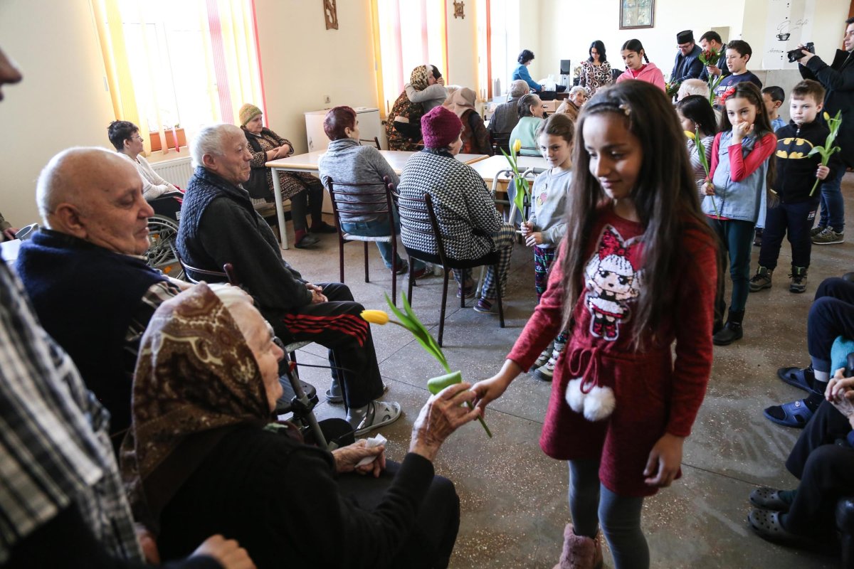 Daruri pentru bătrânii de la Căminul de vârstnici din Ighișu Vechi, Sibiu 140952