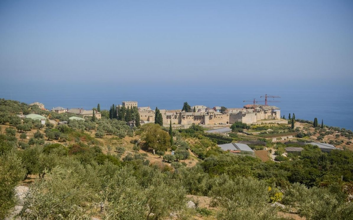 Doar o minte curățită de patimi și rugătoare Îl vede pe Dumnezeu 140681