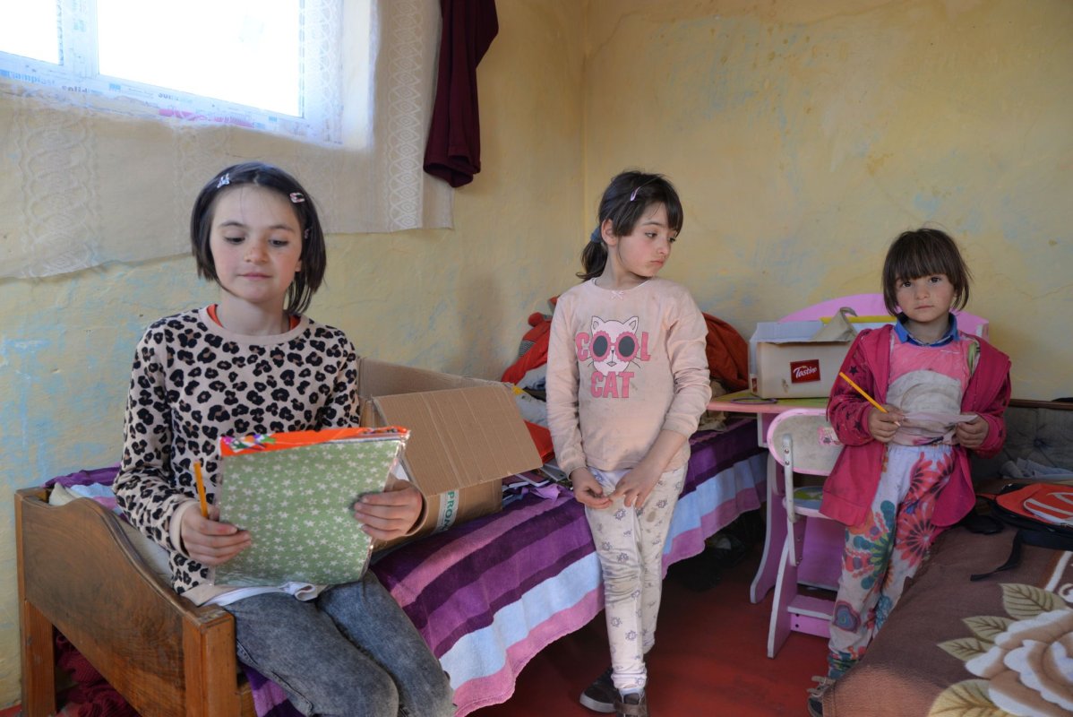 O casă în dar pentru micile „prințese din hambar” 140692