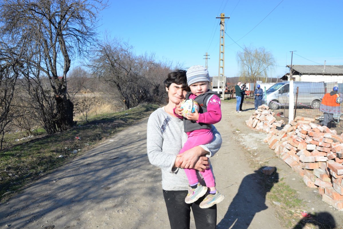 O casă în dar pentru micile „prințese din hambar” 140693