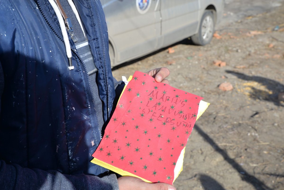 O casă în dar pentru micile „prințese din hambar” 140701