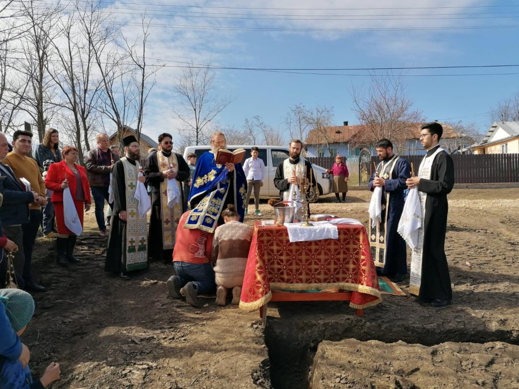 Casă construită de ASCOR Iaşi pentru o familie numeroasă din Botoşani 140992