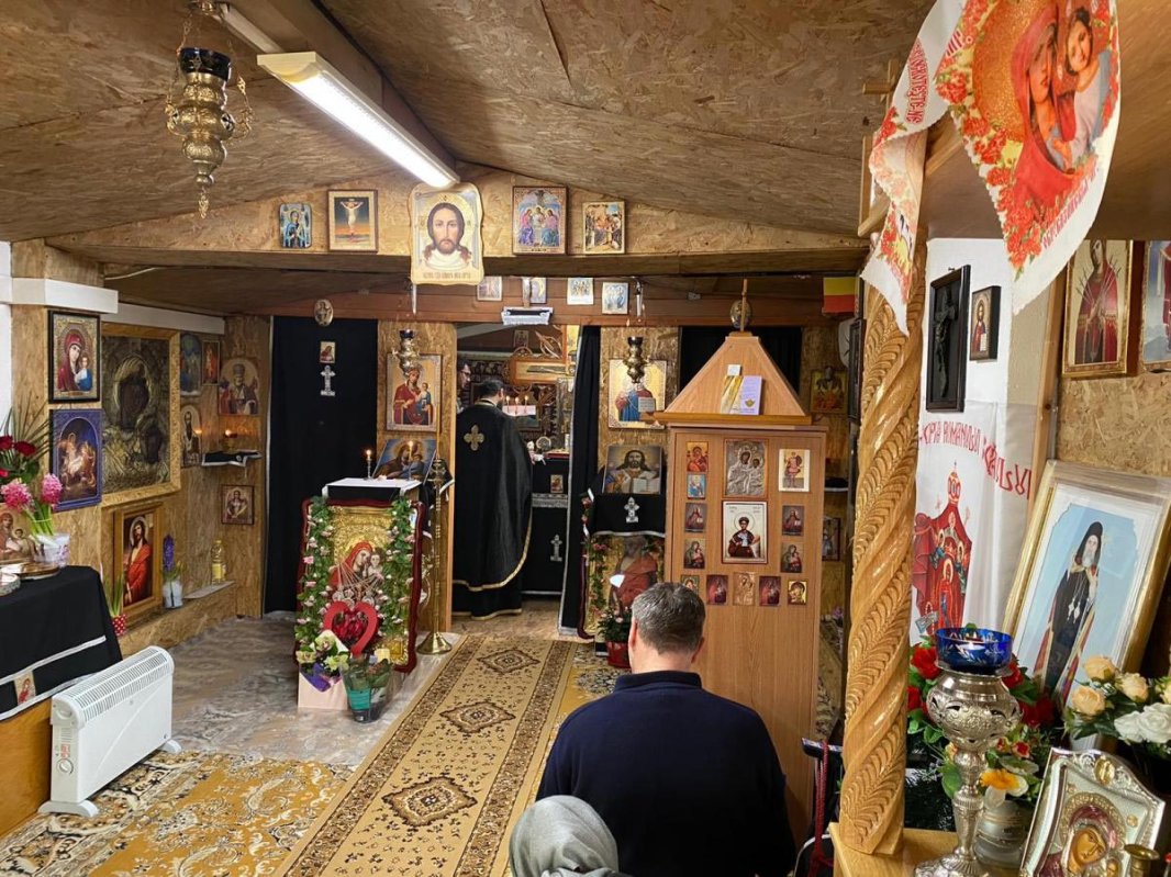 Întâlnire a organizaţiilor neguvernamentale din Arhiepiscopia Romanului şi Bacăului 141231