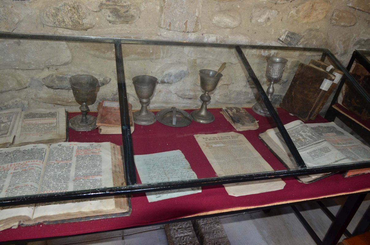 Brădet, o bijuterie de şase secole 141113