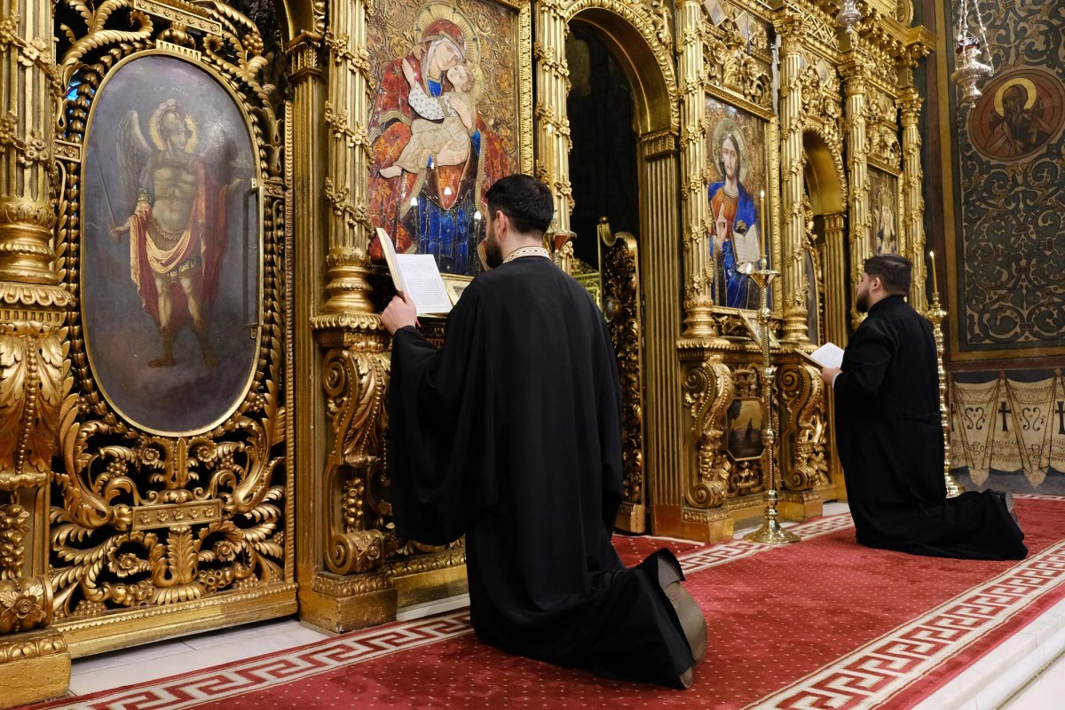 Noi măsuri privind slujbele și activitățile sociale bisericeşti 141403