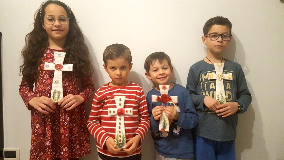 Noi măsuri și îndemnuri pentru parohiile și mănăstirile din diasporă 141470